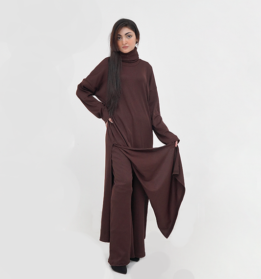Roll-Neck  Long Shirt with Wide-Leg Pant - Chocolate brown / Navy blue