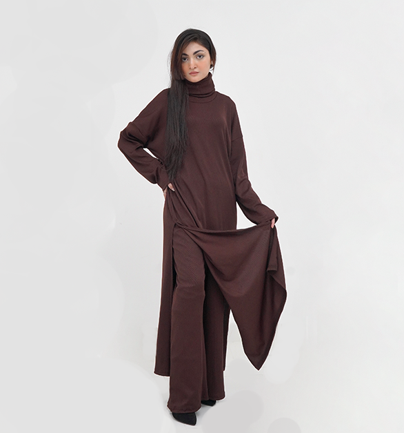 Roll-Neck  Long Shirt with Wide-Leg Pant - Chocolate brown / Navy blue